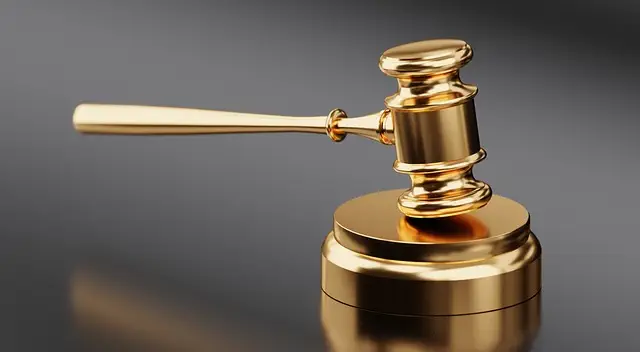 lawyer-attorney-law-judge-640x480-45870486.jpeg