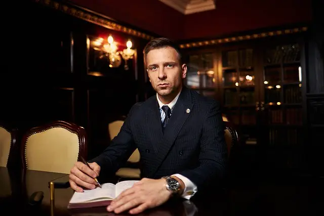 lawyer-attorney-law-judge-640x480-2706725.jpeg